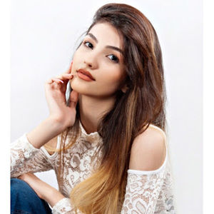 Meet your Posher, Zahra